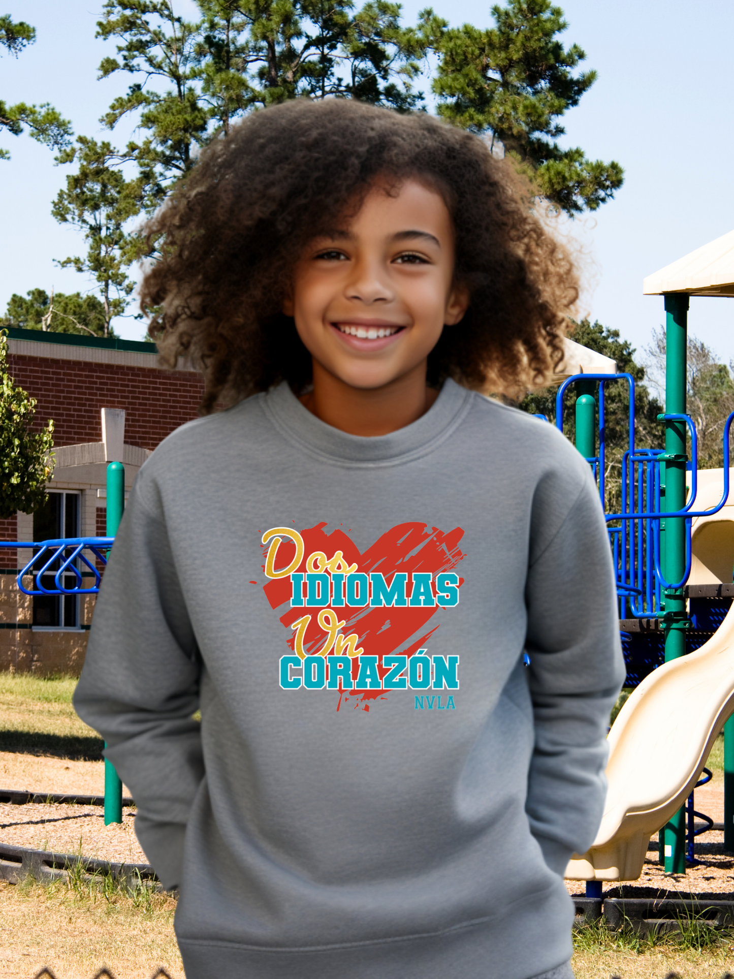 ❤️ Un Corazon Youth Crewneck